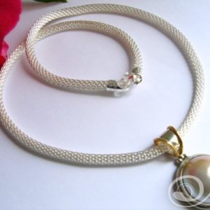 Triana Necklace PMC001
