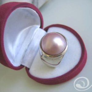 Goddess Pink Mabe Ring