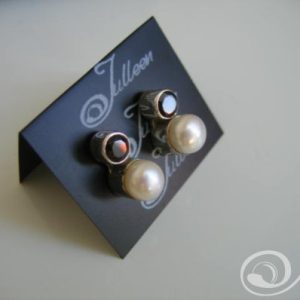 Laura Garnet Earrings