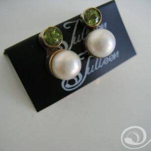 Laura Peridot Earrings Double Set with White Pearl