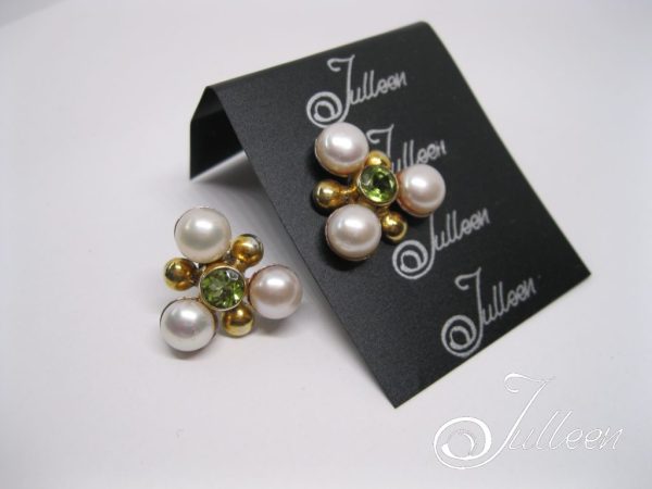 Maja Peridot Earrings - Image 3