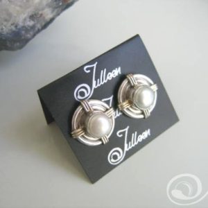 Nadja White Stud Earrings