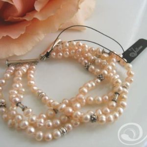 Peachy Crush Pearl Cuff Bracelet