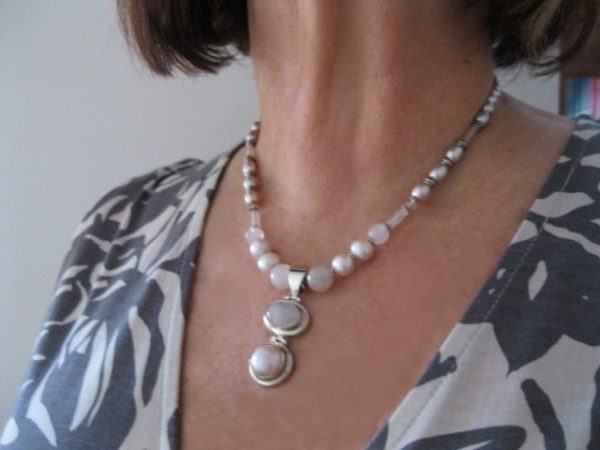 Pink Pearls Necklace. Rose Quartz and Pink Mabe Pendant Pearl and Gemstone Necklace 925 - Image 2