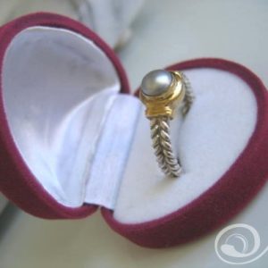 Satiny Silver Grey Pearl Solitaire Ring 925