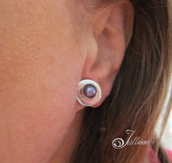 Clip On Betina Earrings. Black Pearl Bezel Set in Sterling Silver - Image 3