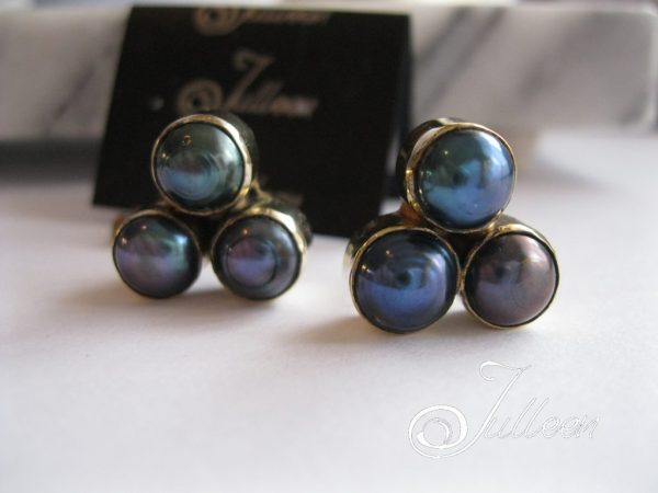 Shireen Peacock Green Earrings - Image 3
