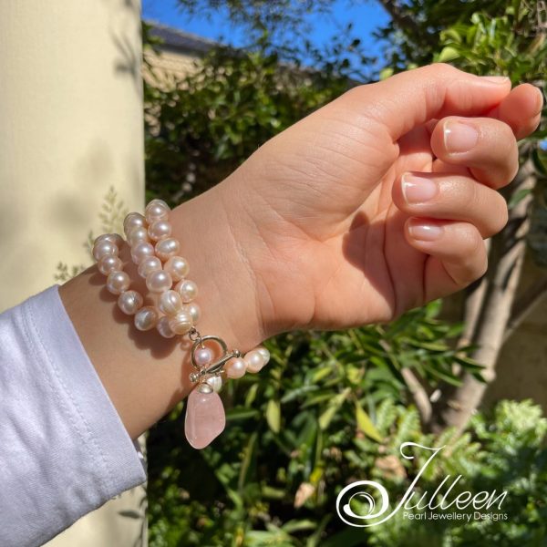 Tessa Pink Pearl Bracelet - Image 4