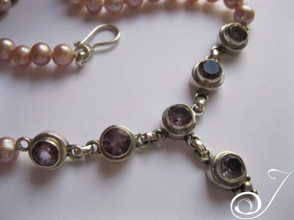 Amethysts. 6 Amethyst Feature Pendant on Pink Mauve Pearls Sterling Silver - Image 3