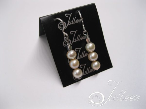 Cream Pearl and Sterling Silver Cross Enhancer Pendant on Mixed Pearl, Necklace. Set - Image 3