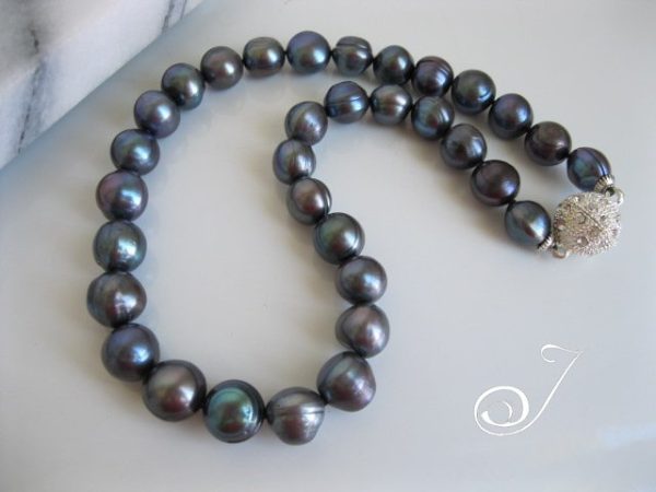 Black 12 mm Pearl Necklace with Crystal Ball Clasp - Image 2
