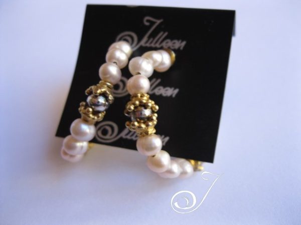 Pink Pearl Hoop Earrings - Image 2