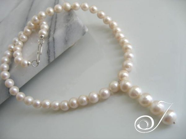 Jeri Pearl T Necklace White Pearl Simple Necklace with T Drop of 5 pearls 925