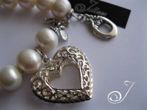 A Love Heart White Pearl Bracelet - Image 4