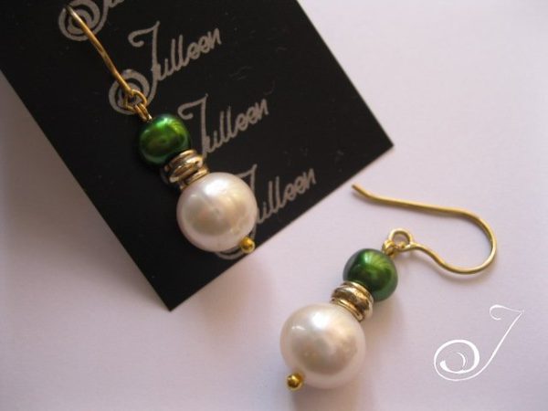 Emerald Green and White Pearl Earring in Gold Vermeil