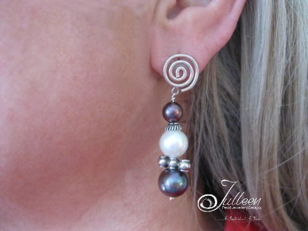 Black and White Pearl Earring - Image 4