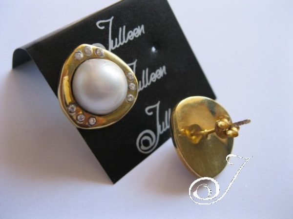 White Mabe Pearl Gold Bling Earring Inspired by Grace Kelly - Image 3