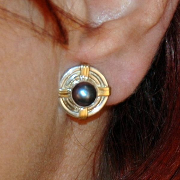 Clip On Nadja Blue Earrings - Image 5