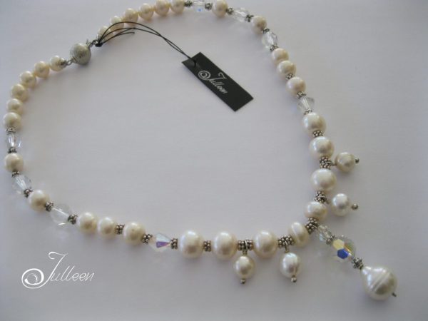 White Bridal Pearl Necklace