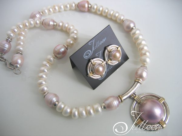 Pink Moon Mabe Pearl Set