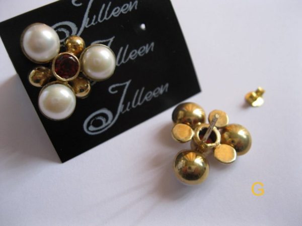 Pyramid White Pearl and Garnet Earring Gold Back - Image 2