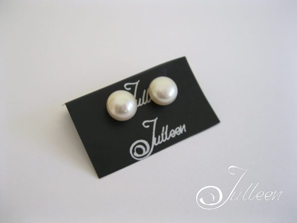 White Pearl 8 mm Stud 925 Earring - Image 3