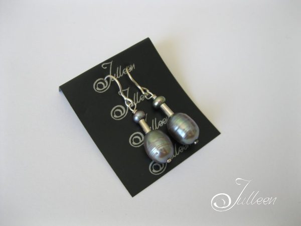 Silver Grey Double Pearl Hook Earring 925