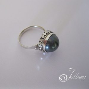 Black Moon Mabe Ring Adjustable Band 925