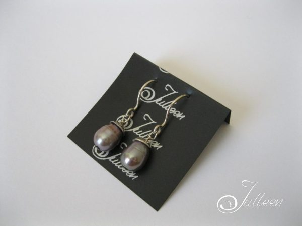 Dove Grey Oval Pearl Hook Earring 925 - Image 3