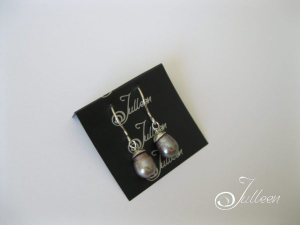 Dove Grey Oval Pearl Hook Earring 925 - Image 2