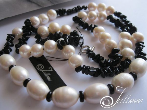 Black Obsidian and Large White Pearl Long Necklace 925