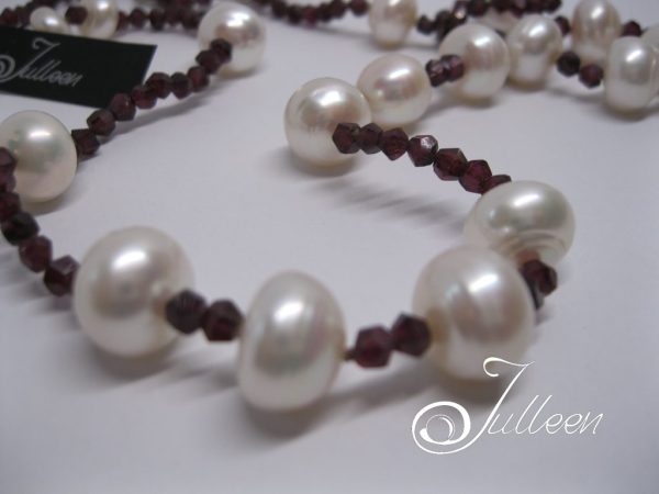 Blood Red Facetted Garnet Bead and Large White Pearl Necklace 925 - Image 3