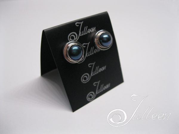 Peacock Green Pearl Bezel Set Plain Stud Earring 925 - Image 3