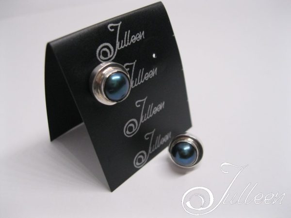 Peacock Green Pearl Bezel Set Plain Stud Earring 925 - Image 2